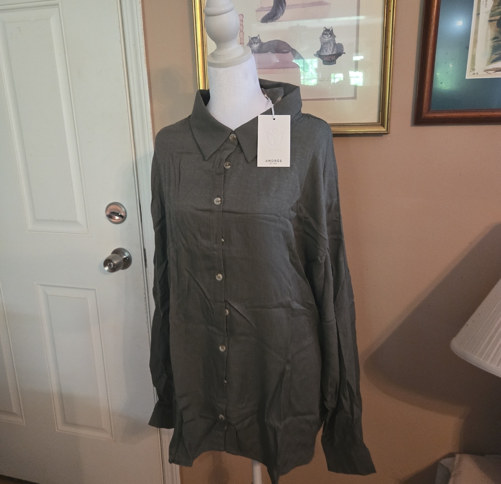 Andree By Unit Womens Lightweight Button-Up Blouse